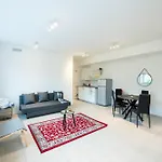 Apartment Loft Smart L Wi-fi Fibra, Indipendente, Perfetto Per Business E Coppie *