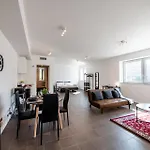 Апартаменти Loft Smart L Wi-fi Fibra, Indipendente, Perfetto Per Business E Coppie