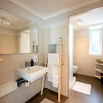 Apartment Loft Smart L Wi-fi Fibra, Indipendente, Perfetto Per Business E Coppie Parma