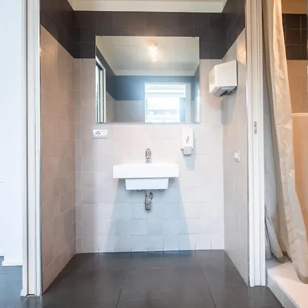 Loft Smart Parma L Wi-Fi Fibra, Indipendente, Perfetto Per Business E Coppie パルマ