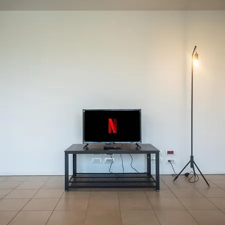 350 M Da Stazione L Parcheggio L Wifi Smart Tv L Lofts Appartamento Parma