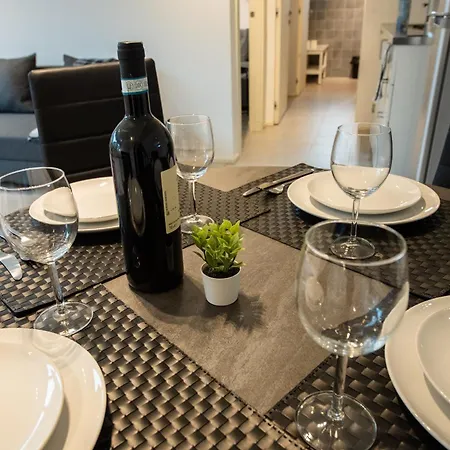 Loft Smart Parma L Wi-Fi Fibra, Indipendente, Perfetto Per Business E Coppie * パルマ