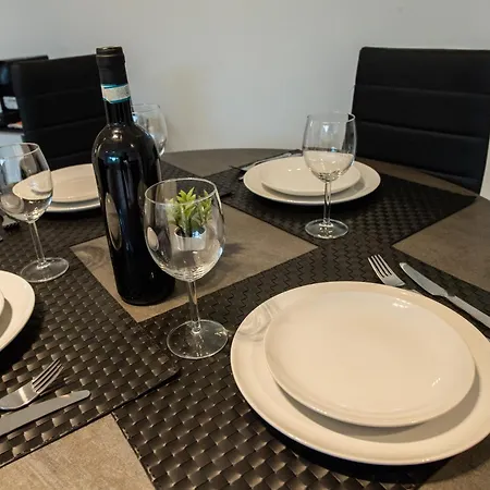 Loft Smart Parma L Wi-Fi Fibra, Indipendente, Perfetto Per Business E Coppie アパート パルマ