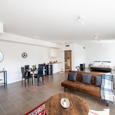 350 M Da Stazione L Parcheggio L Wifi Smart Tv L Lofts * Parma