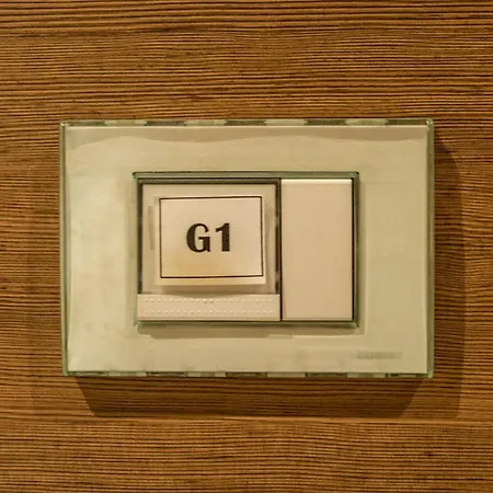 Loft Smart Parma L Wi-Fi Fibra, Indipendente, Perfetto Per Business E Coppie Apartmán *